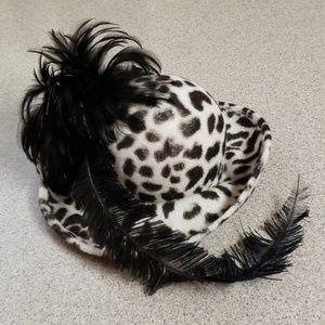 Mr. John Classic Animal Print Hat